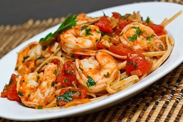 Shrimp Pasta with Tomato Sauce: The Perfect Seafood Dinner!