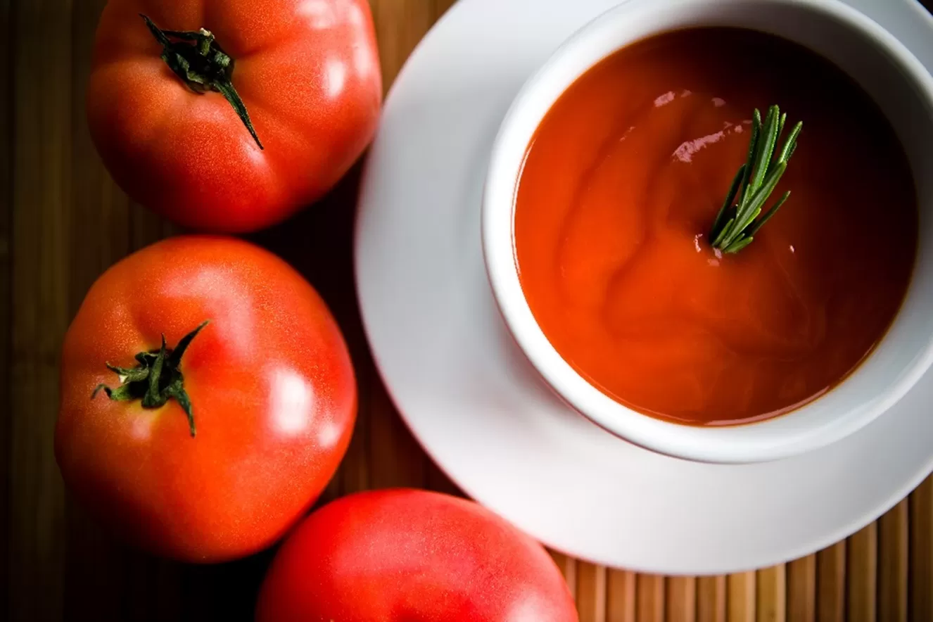 Easy Roasted Tomato Soup: Perfect for Cold Nights