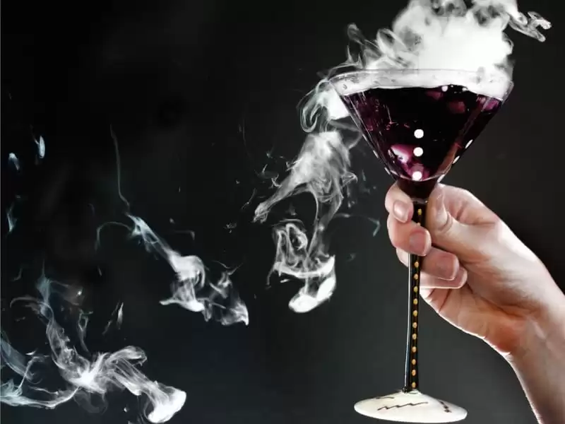 A Step-by-Step Guide: Mastering the Art of Cocktail Smoking